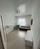 Продам 2-комнатную квартиру, пр-т Академика Сахарова 31, 58 м²