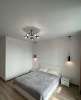 Сдам 1-комнатную квартиру, ул. 8 Марта 202/4, 49.5 м²