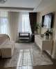 Продам 3-комнатную квартиру в Екатеринбурге, Центр, ул. Шейнкмана 121, 187.8 м²