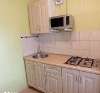 Продам 2-комнатную квартиру в Екатеринбурге, ЖБИ, микро ул. 40-летия Комсомола 10, 43.2 м²