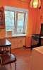 Продам 3-комнатную квартиру в Екатеринбурге, Пионерский, пл. Обороны 1, 54.3 м²