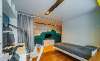 Продам 3-комнатную квартиру в Екатеринбурге, Автовокзал, Авиационная ул. 59, 122.5 м²