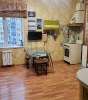 Продам 2-комнатную квартиру в Екатеринбурге, Уктус, ул. Гастелло 32, 69.8 м²