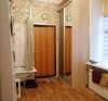 Продам комнату в 9-к квартире в Екатеринбурге, Эльмаш, ул. Старых Большевиков 16, 16 м²